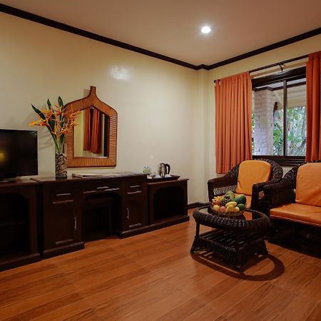 Paradise Garden Hotel And Convention Center Boracay Powered By Aston Manoc-Manoc Esterno foto