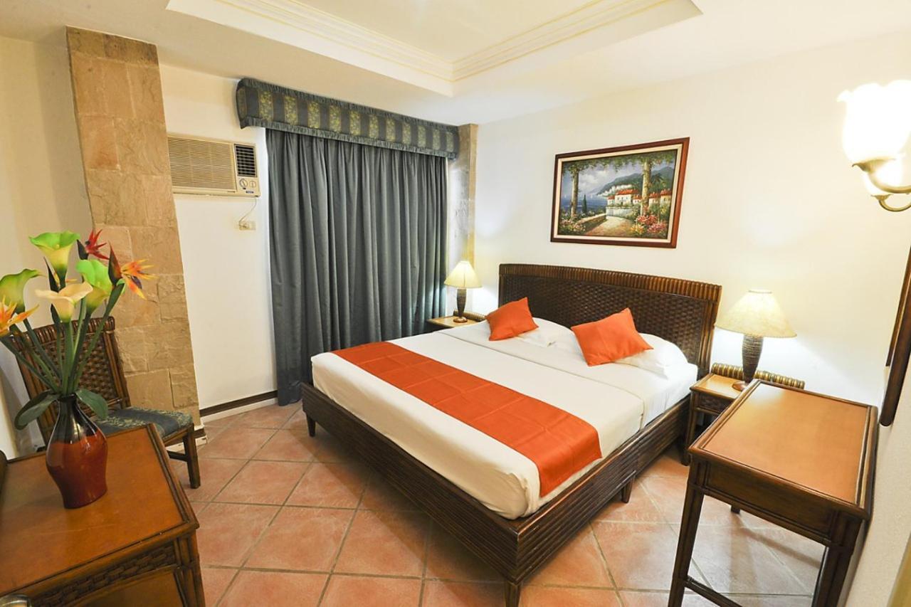 Paradise Garden Hotel And Convention Center Boracay Powered By Aston Manoc-Manoc Esterno foto